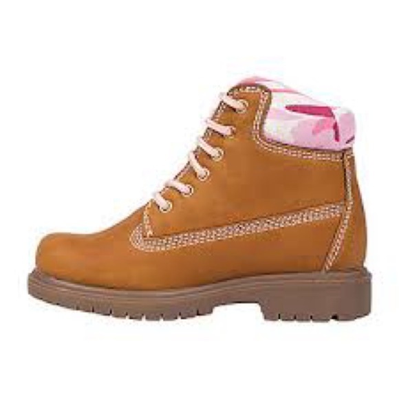 Deer Stags Boots - Size 7 - Picture 1 of 5